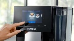 Siemens TP703R19 Tam Otomatik Kahve Makinesi EQ700 classic Piyano siyah, Çıkarılabilir su tankı