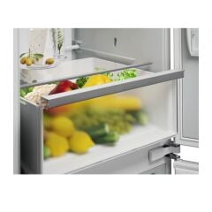 Electrolux LNA7CE18S Anskastre Buzdolabı