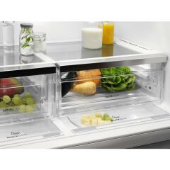 Electrolux LLI9VF54X0 4 Kapılı 681 lt Gardırop Tipi Su ve Buz Pınarlı Wi-Fi Buzdolabı