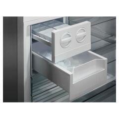 Electrolux LNT7MD58W TwinTech No Frost Buzdolabı 84cm Beyaz