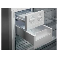 Electrolux LNT7MD58W TwinTech No Frost Buzdolabı 84cm Beyaz