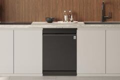 LG Bulaşık Makinesi | QuadWash™ | Ayarlanabilir Raflar | Mat Siyah